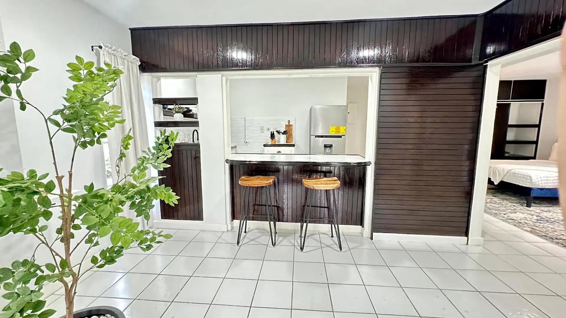 Falcon Shoreline- Airport Pickup Available - Gated-Security مونتيغو باي 0*,  جامايكا