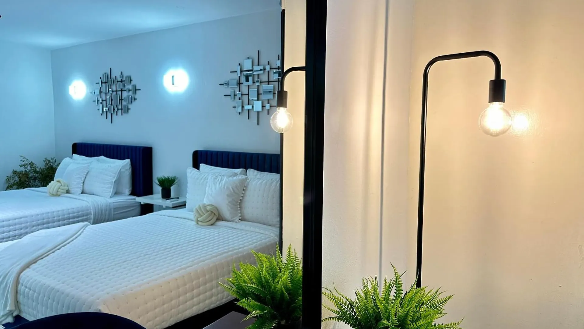 Daire Falcon Shoreline- Airport Pickup Available - Gated-Security Montego Bay