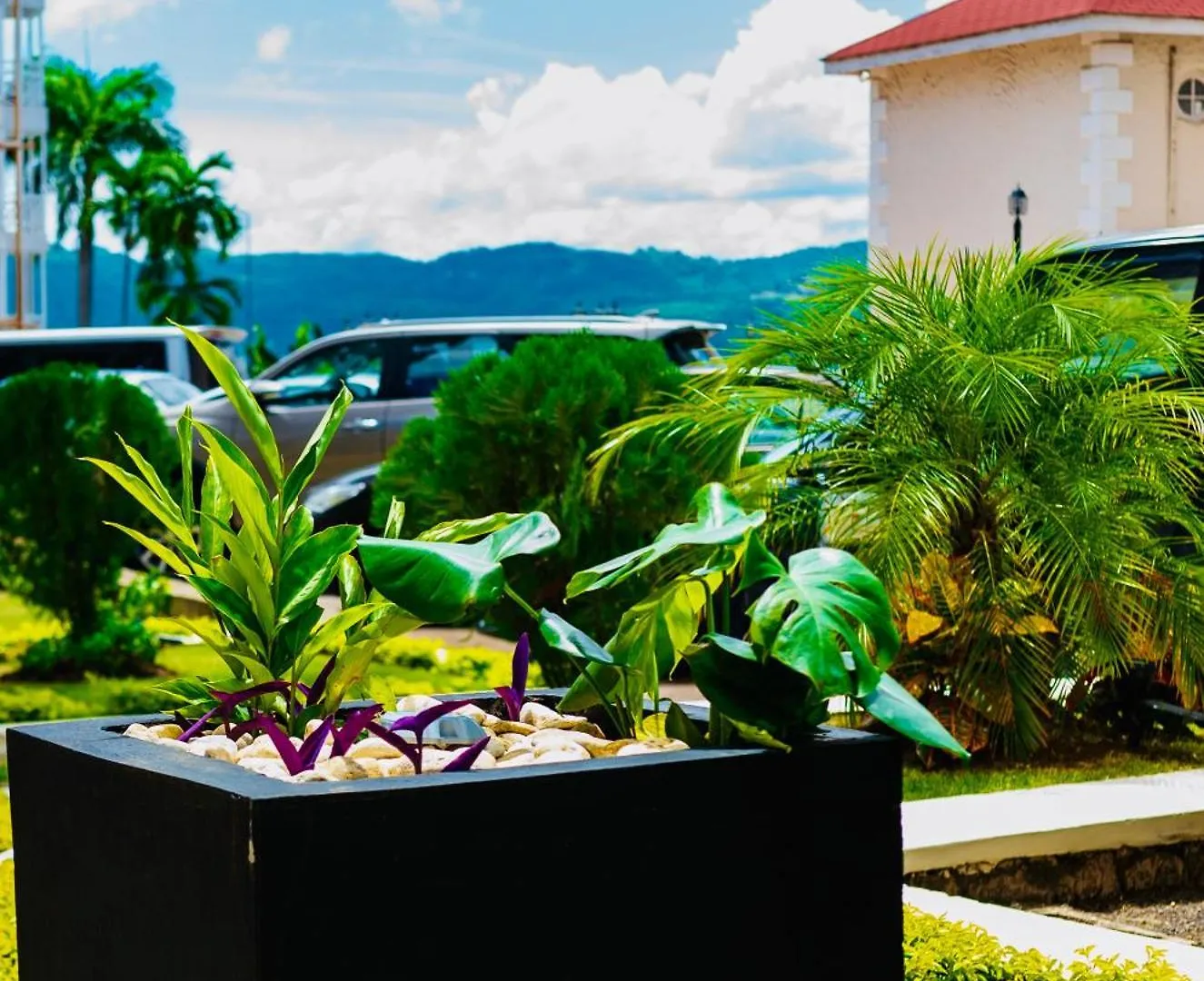 Falcon Shoreline- Airport Pickup Available - Gated-Security Montego Bay Lejlighed